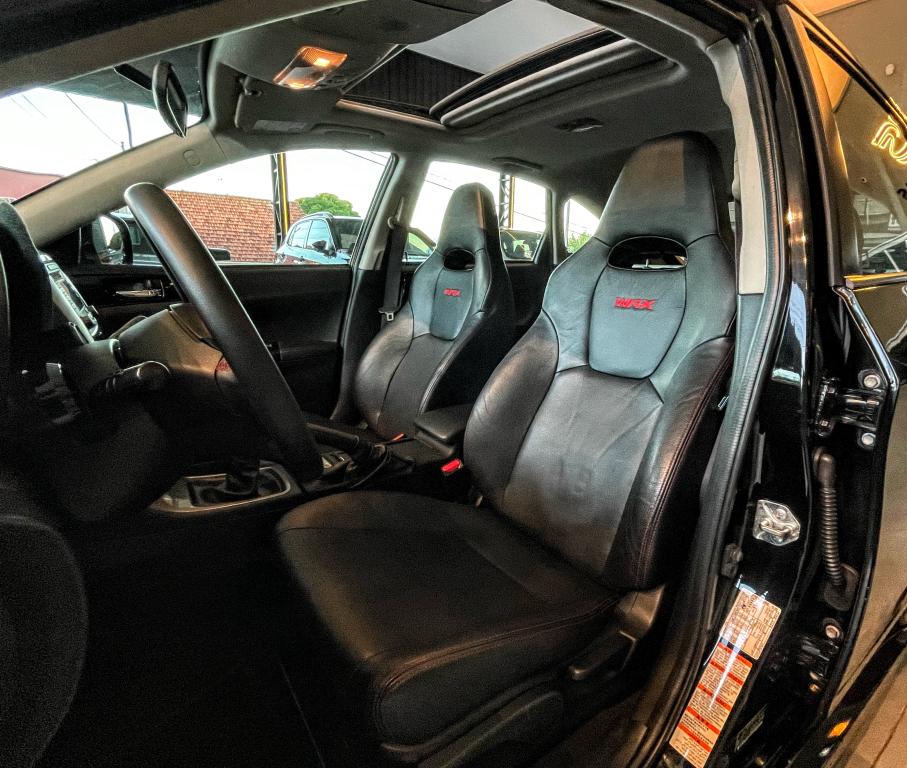 SUBARU Impreza Hatch - Foto