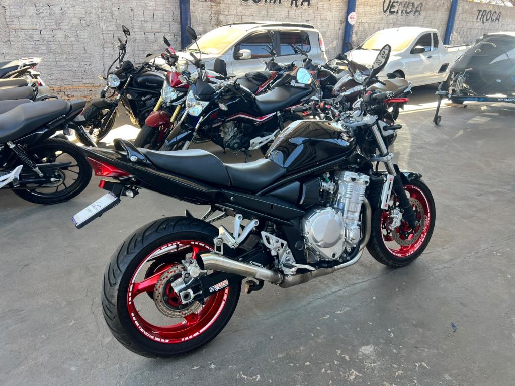 SUZUKI Bandit 1250 - Foto