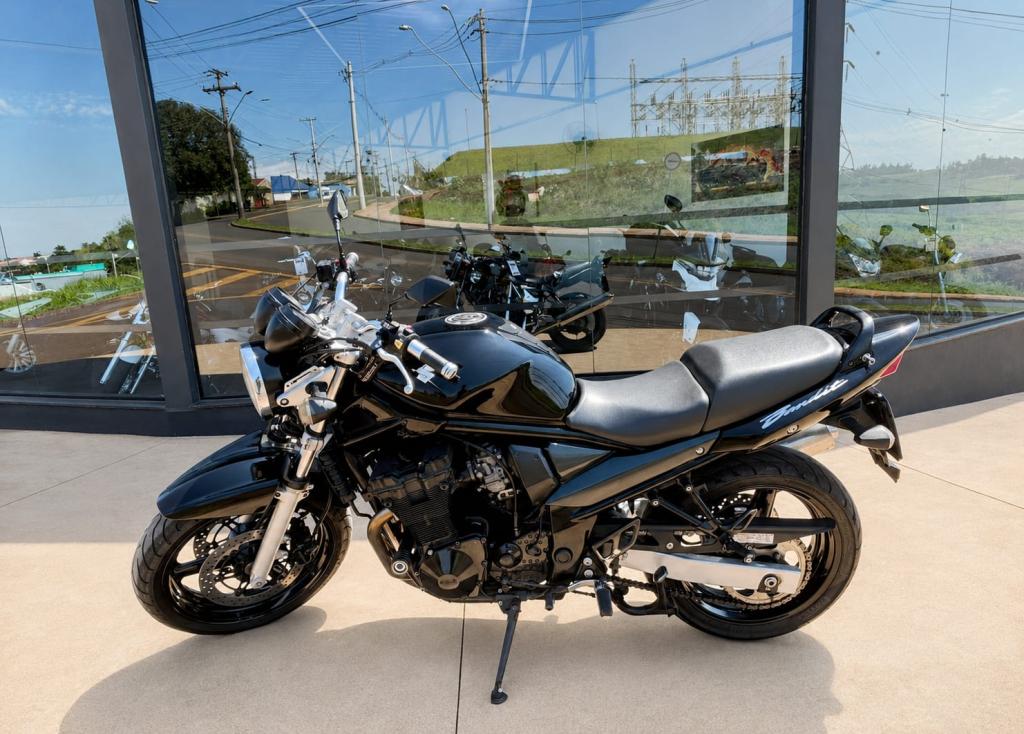 SUZUKI Bandit 650 - Foto