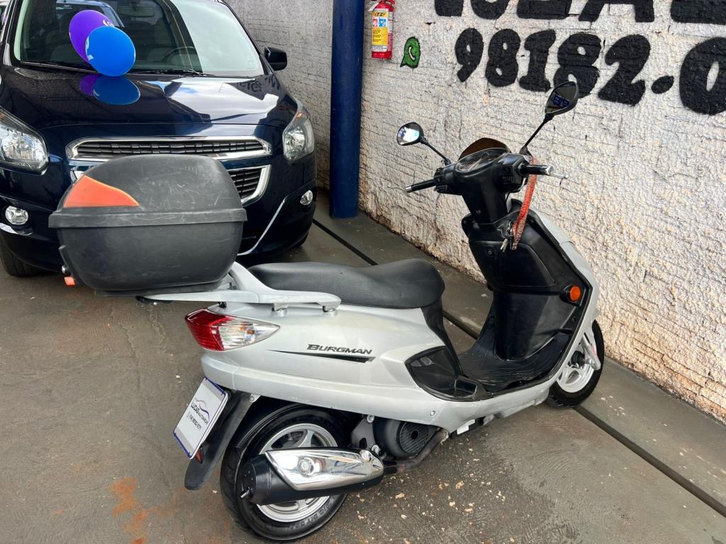 SUZUKI Burgman 125 - Foto