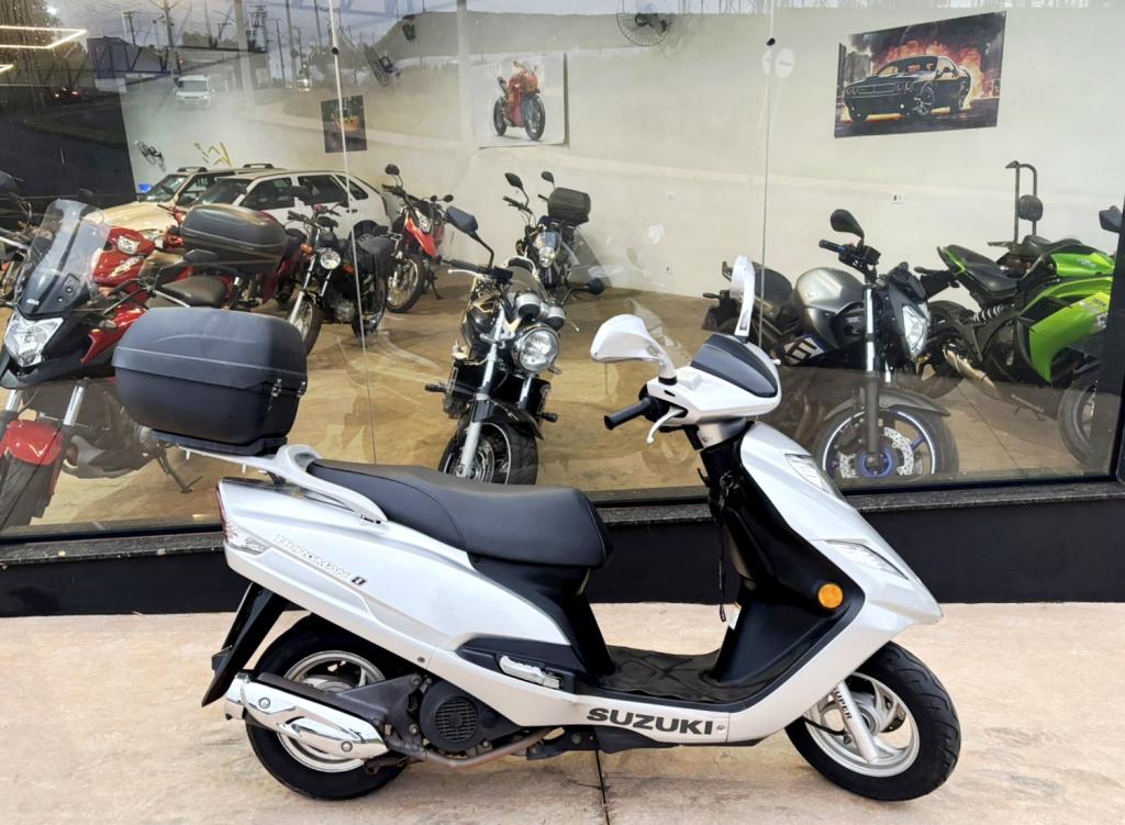 SUZUKI Burgman 125 - Foto