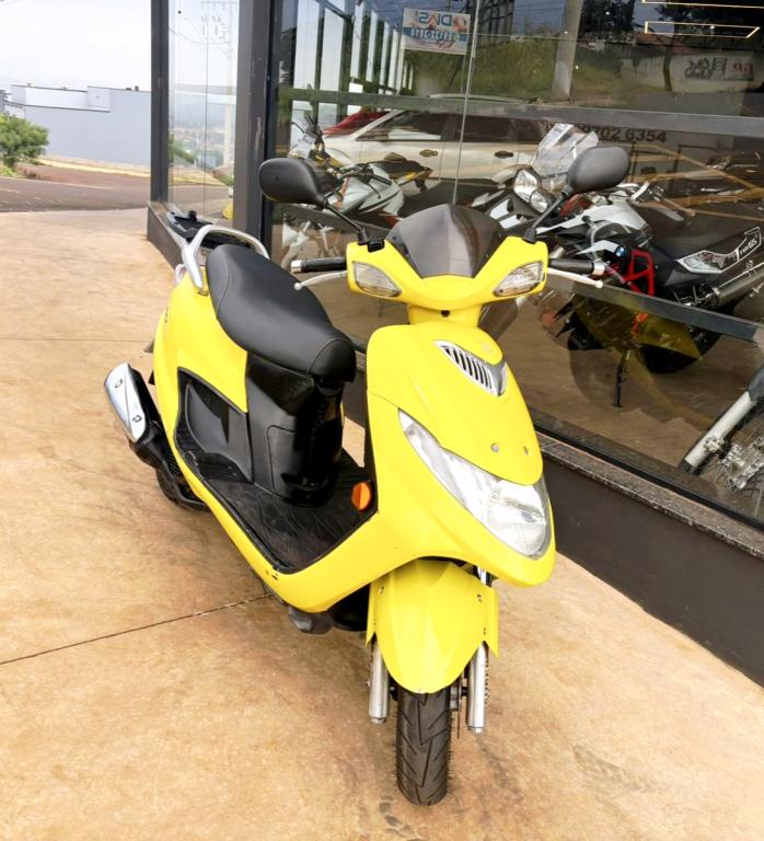 SUZUKI Burgman 125 - Foto