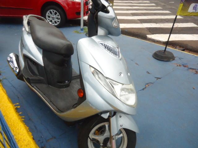 SUZUKI Burgman 125 - Foto