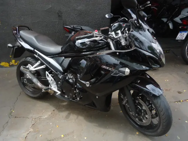 SUZUKI GSX 650 F