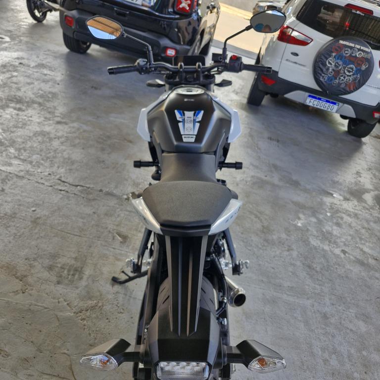 SUZUKI GSX 8S - Foto