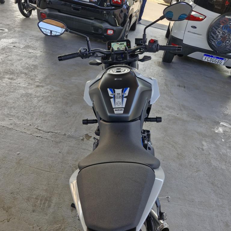 SUZUKI GSX 8S - Foto