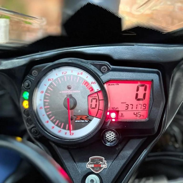 SUZUKI GSX-R 750 Srad - Foto