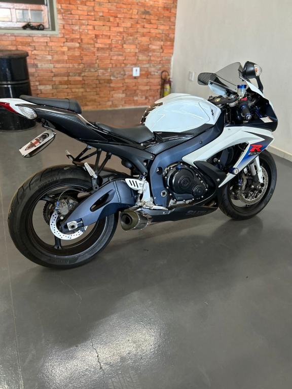 SUZUKI GSX-R 750 Srad - Foto