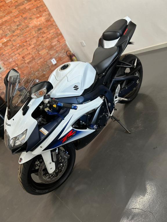 SUZUKI GSX-R 750 Srad - Foto