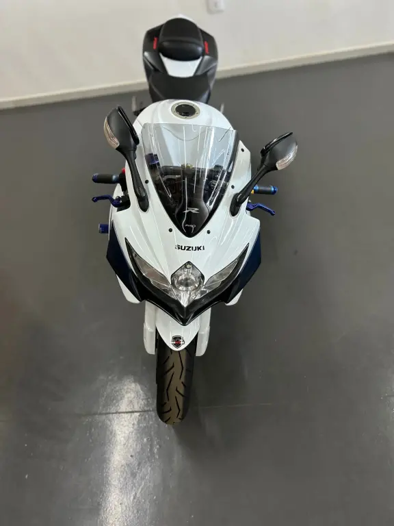 SUZUKI GSX-R 750 Srad - Foto