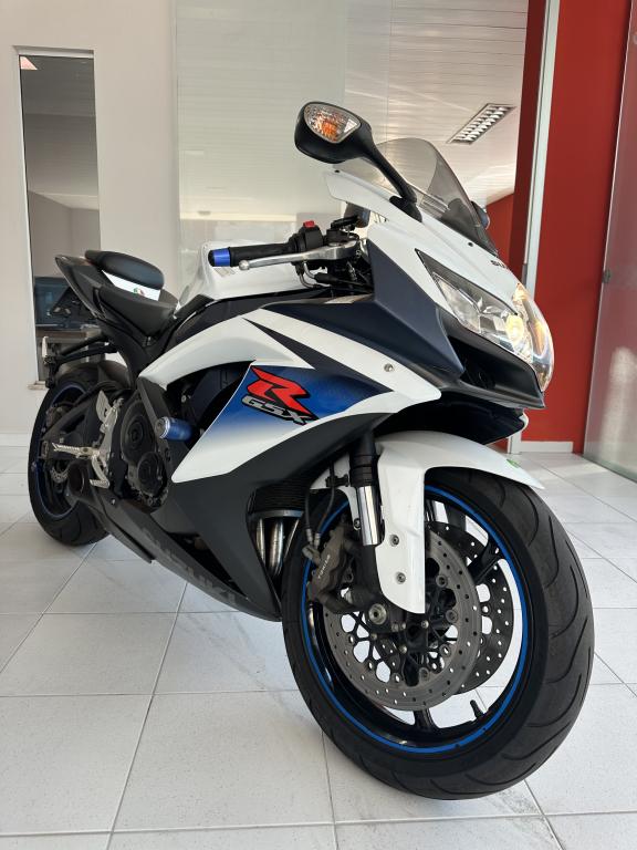 SUZUKI GSX-R 750 Srad - Foto