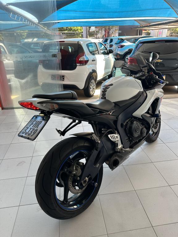 SUZUKI GSX-R 750 Srad - Foto