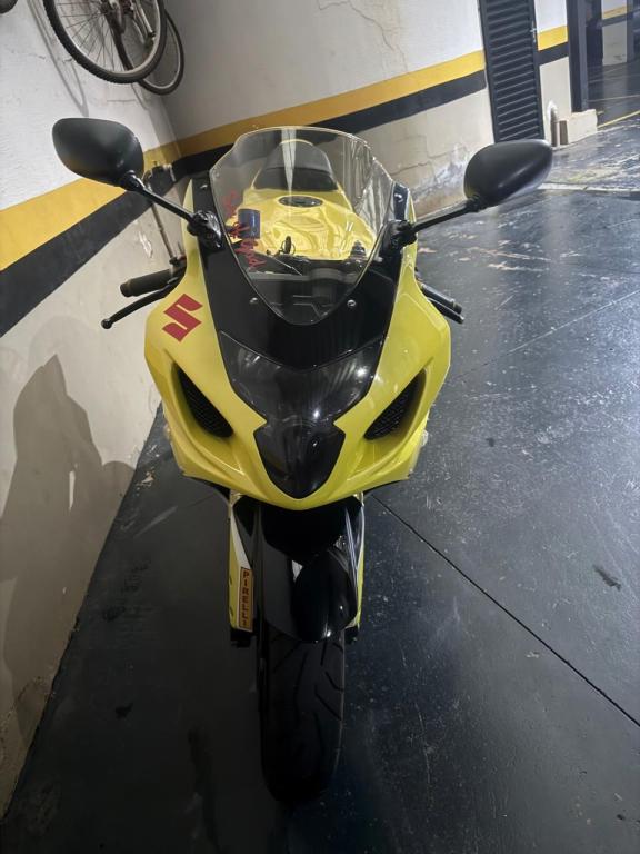 SUZUKI GSX-R 750 Srad - Foto