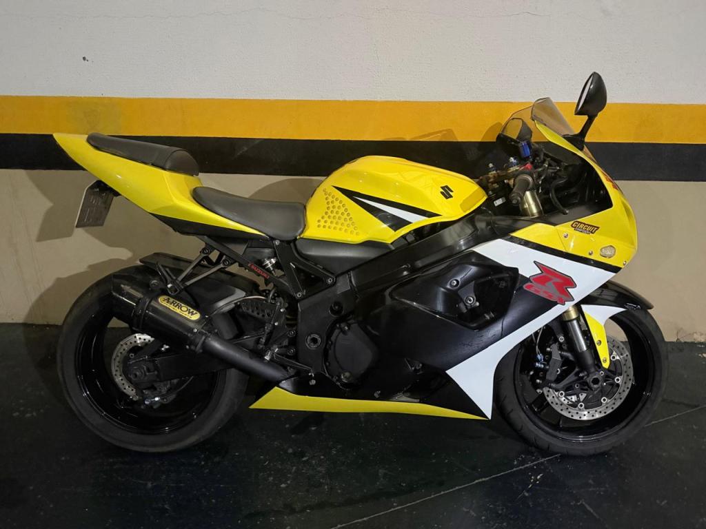 SUZUKI GSX-R 750 Srad - Foto