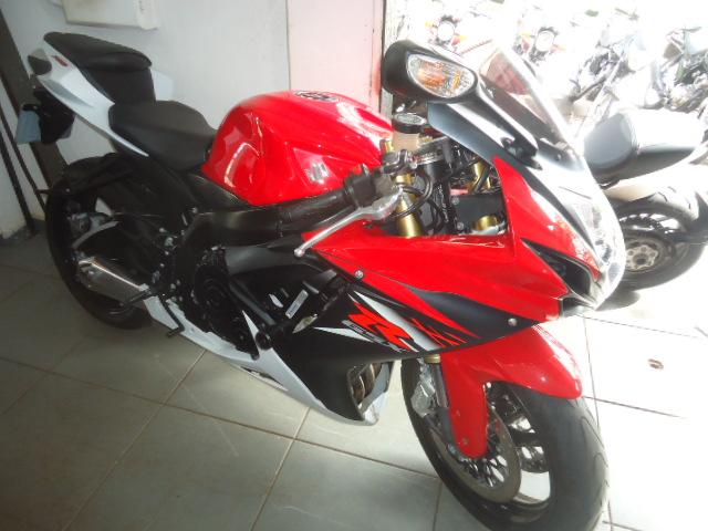 SUZUKI GSX-R 750 Srad