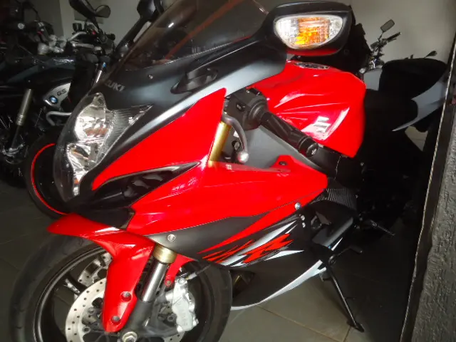 SUZUKI GSX-R 750 Srad - Foto