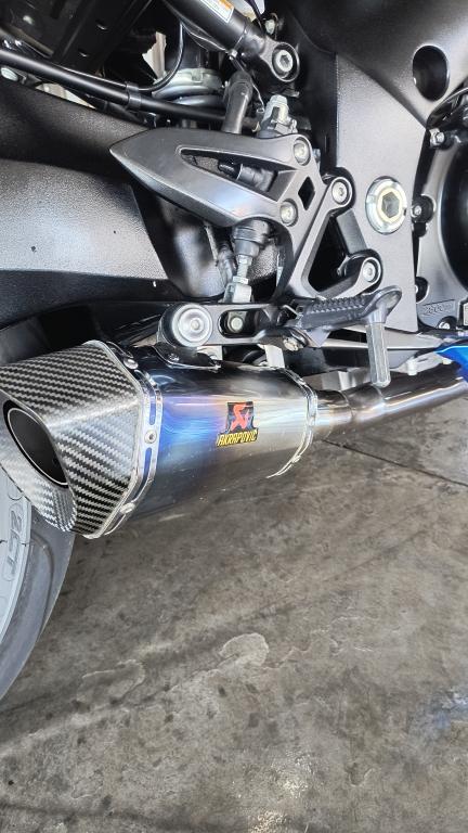 SUZUKI GSX-S 1000 - Foto