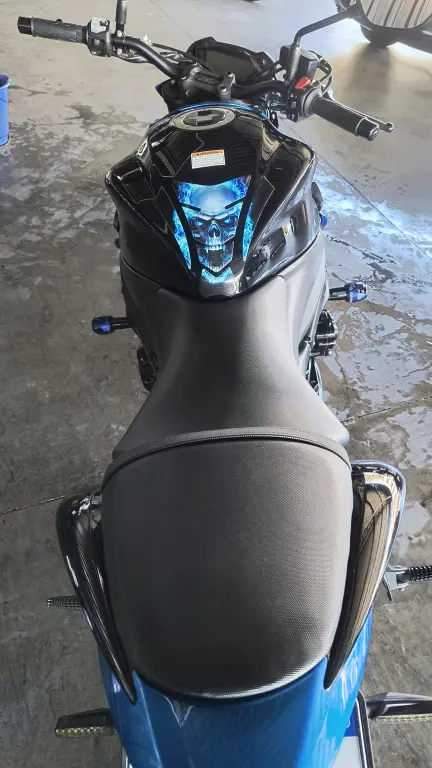 SUZUKI GSX-S 1000 - Foto