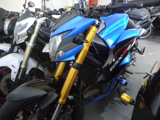 SUZUKI GSX-S 750 - Foto