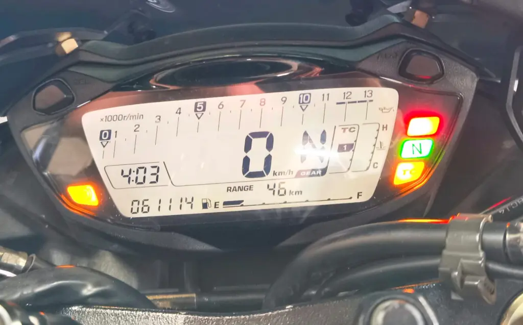 SUZUKI GSX-S 750 - Foto