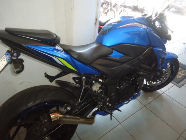 SUZUKI GSX-S 750 - Foto