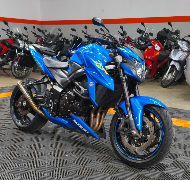 SUZUKI GSX-S 750 - Foto