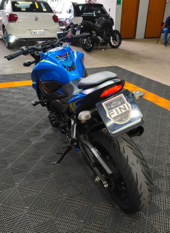 SUZUKI GSX-S 750 - Foto