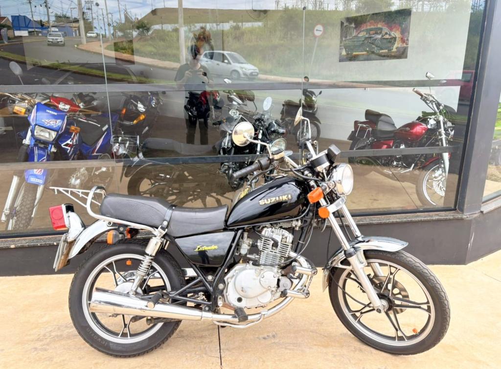 SUZUKI Intruder 125