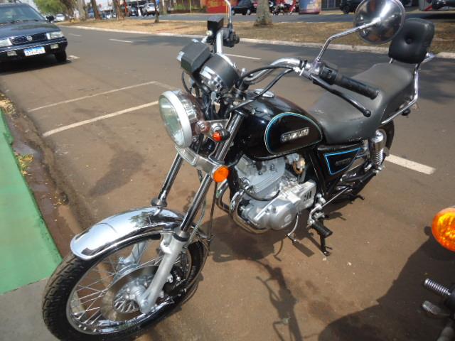 SUZUKI Intruder 250