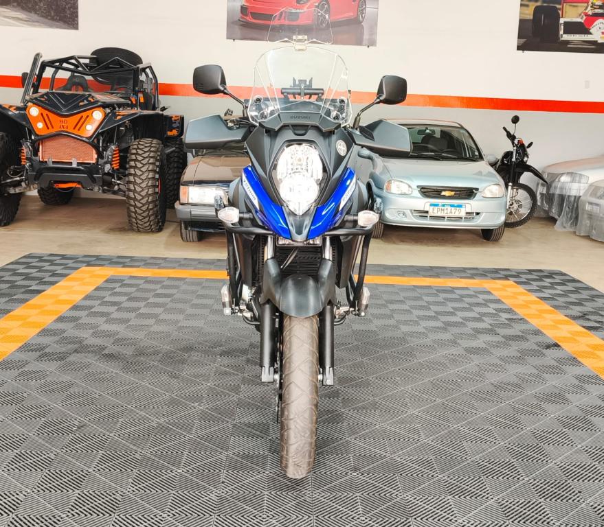 SUZUKI V-Strom DL 650 - Foto