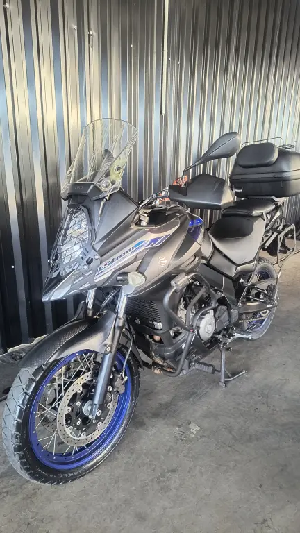 SUZUKI V-Strom DL 650