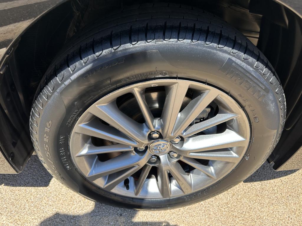 TOYOTA Corolla - Foto