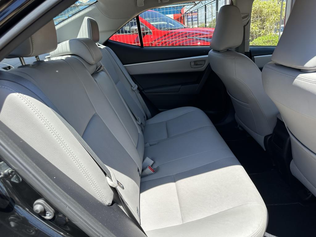 TOYOTA Corolla - Foto