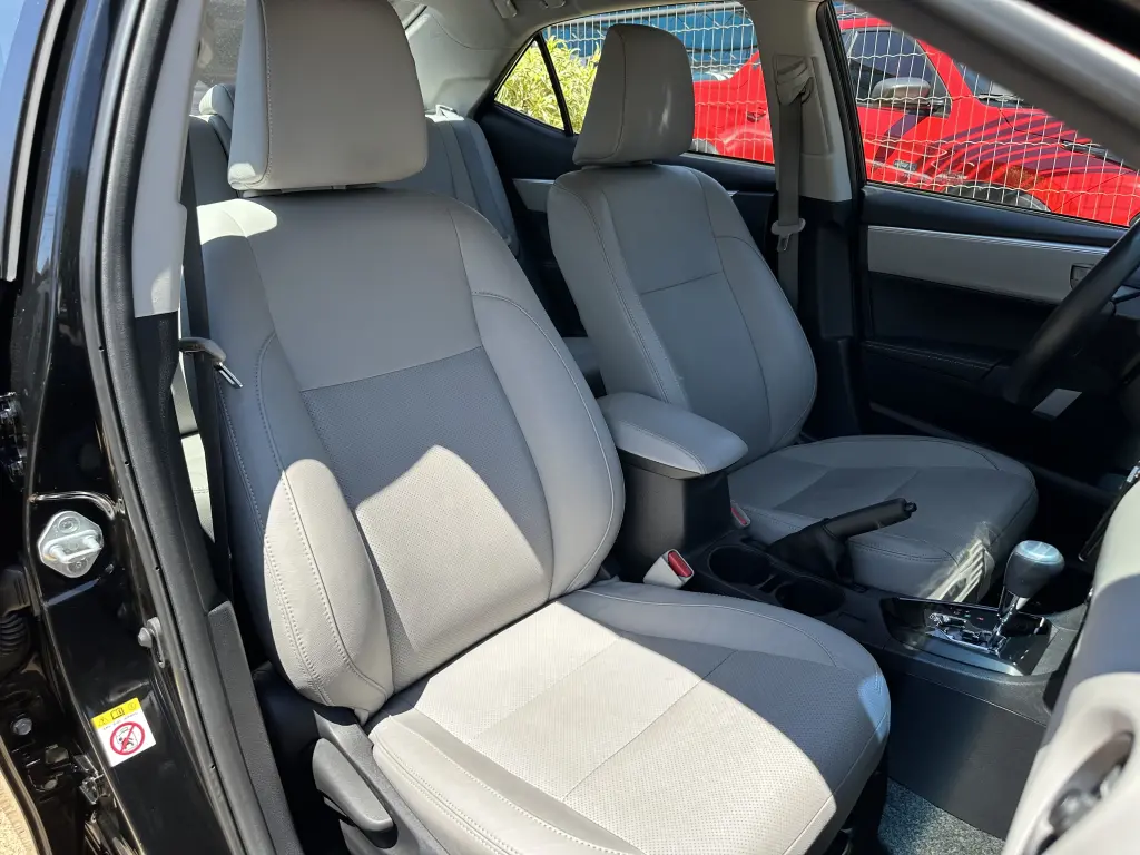 TOYOTA Corolla - Foto