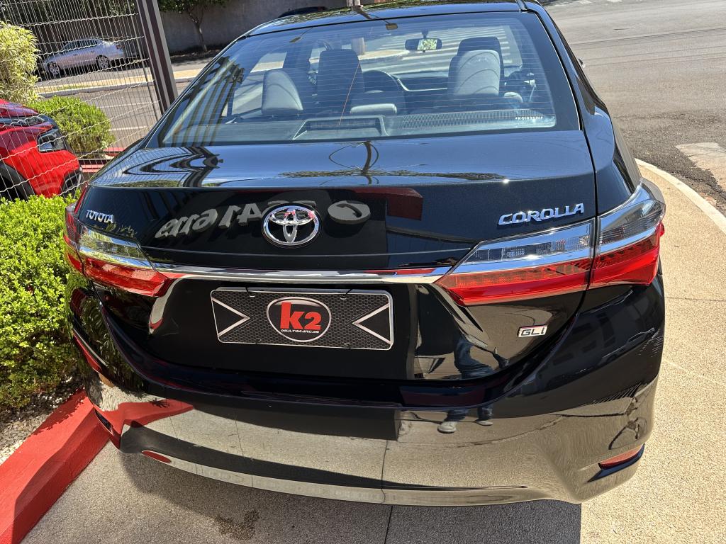 TOYOTA Corolla - Foto