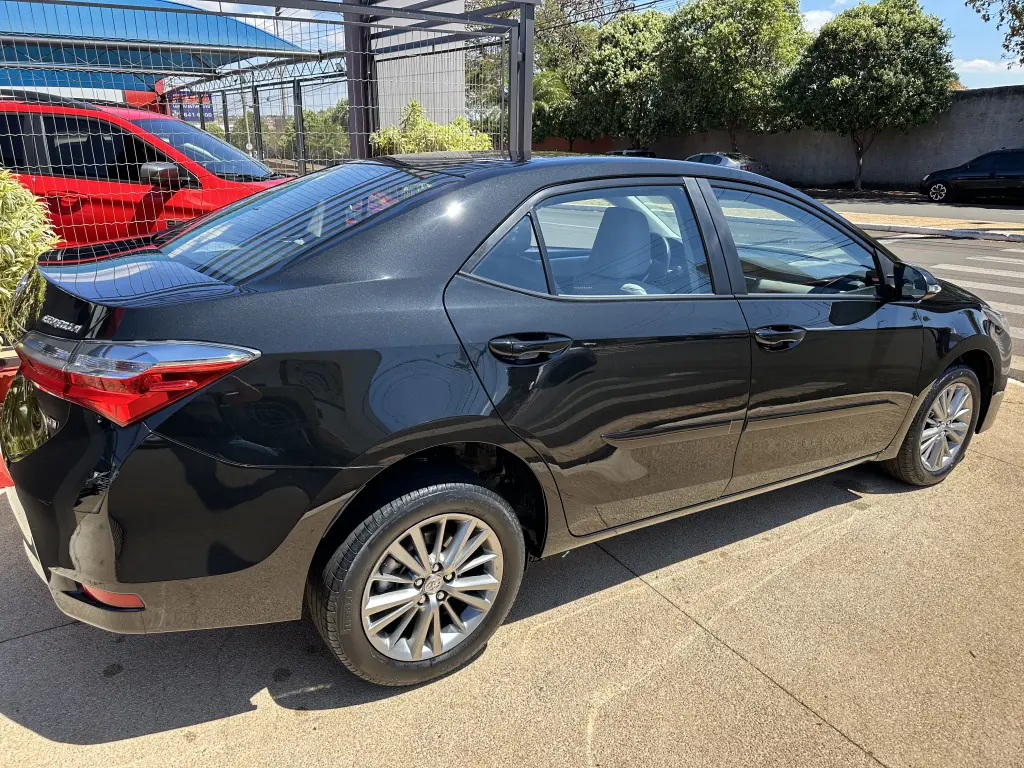 TOYOTA Corolla - Foto