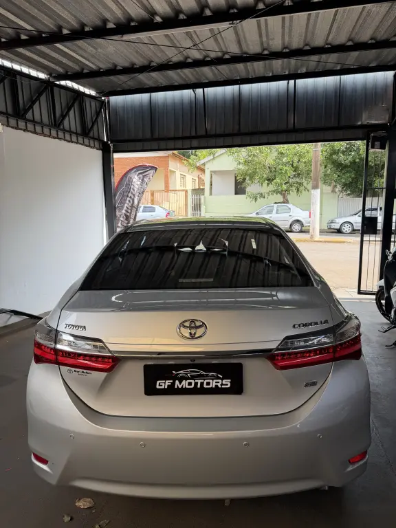 TOYOTA Corolla - Foto