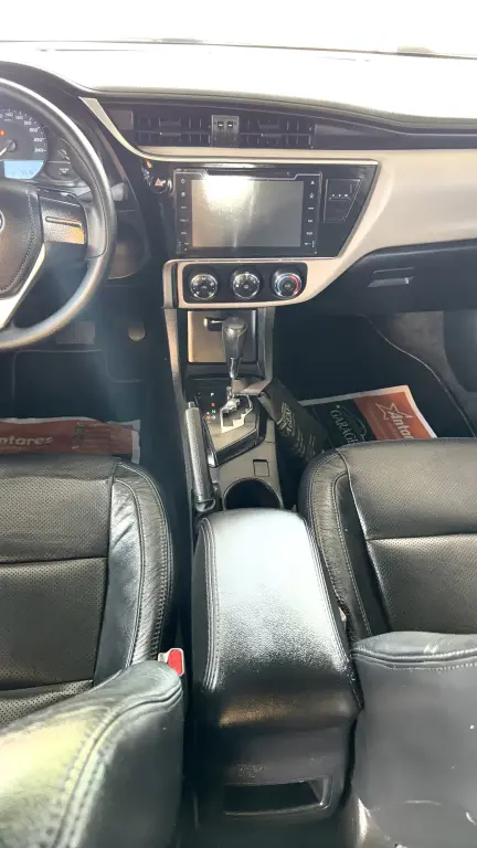 TOYOTA Corolla - Foto