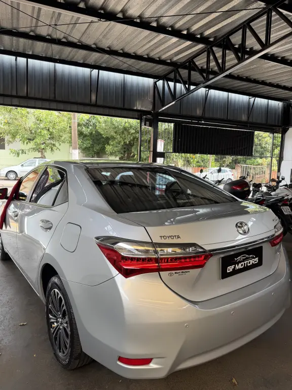 TOYOTA Corolla - Foto
