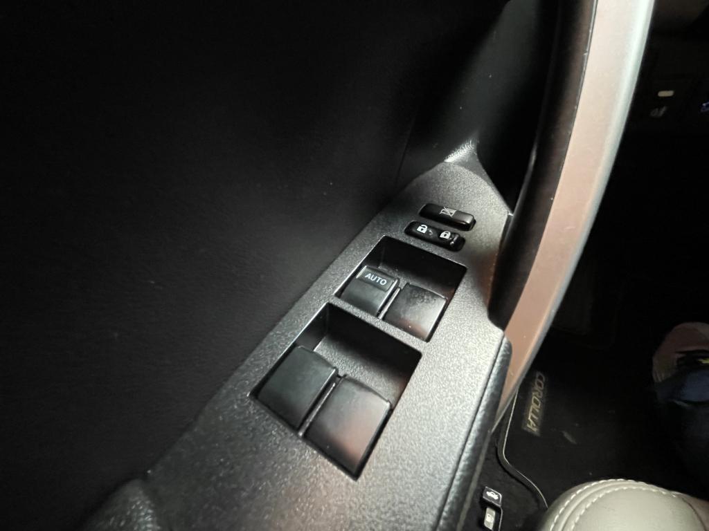 TOYOTA Corolla - Foto