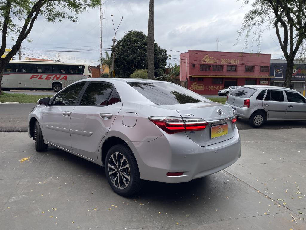 TOYOTA Corolla - Foto