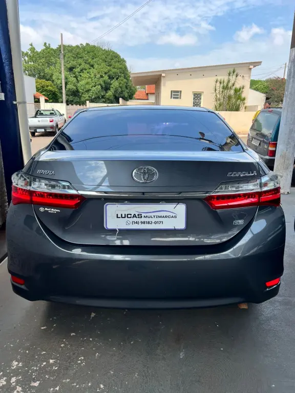 TOYOTA Corolla - Foto