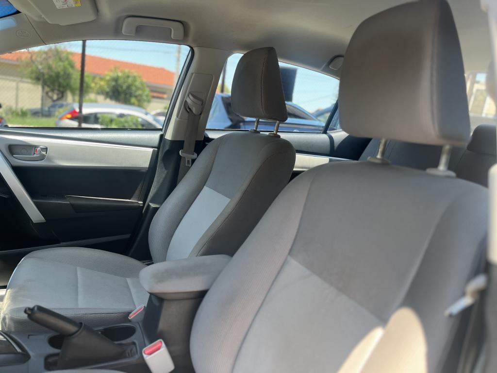 TOYOTA Corolla - Foto