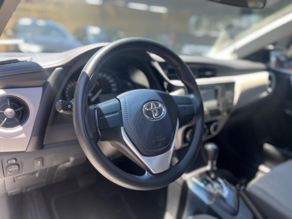 TOYOTA Corolla - Foto