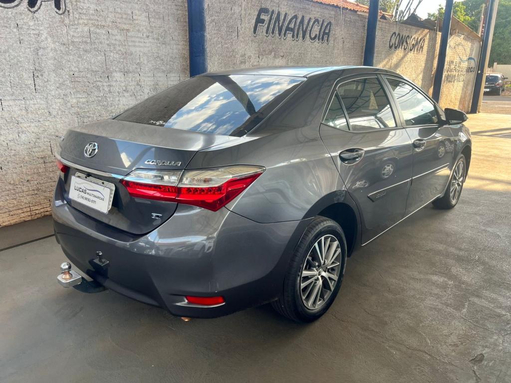 TOYOTA Corolla - Foto