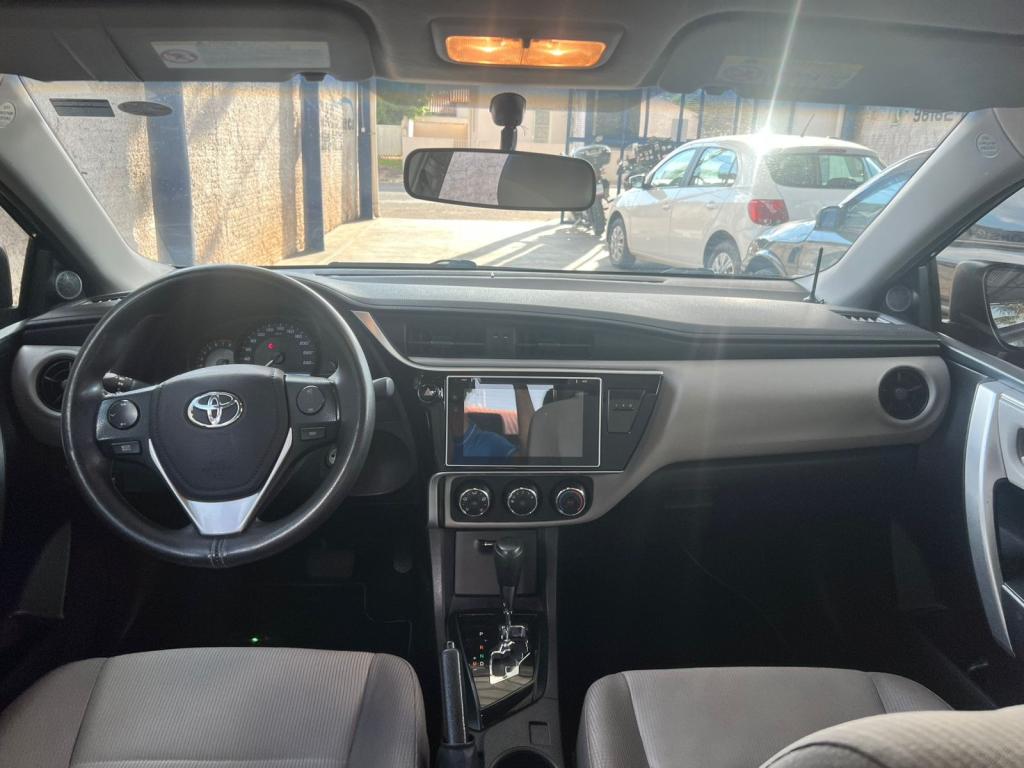 TOYOTA Corolla - Foto