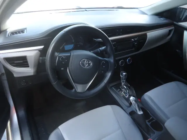 TOYOTA Corolla - Foto