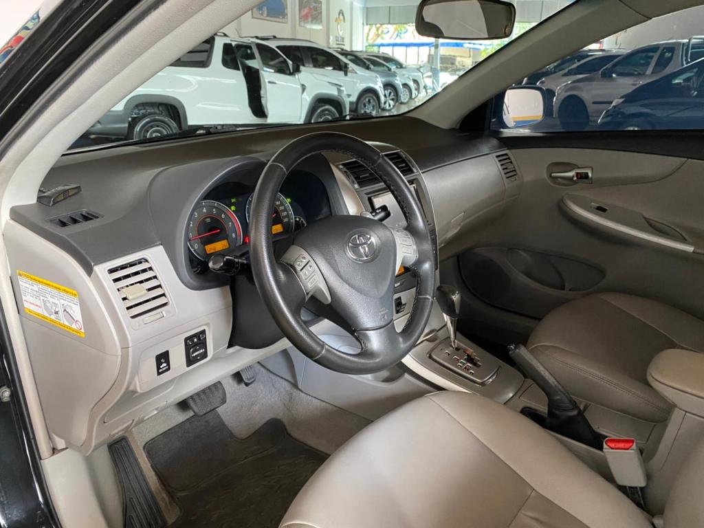 TOYOTA Corolla - Foto