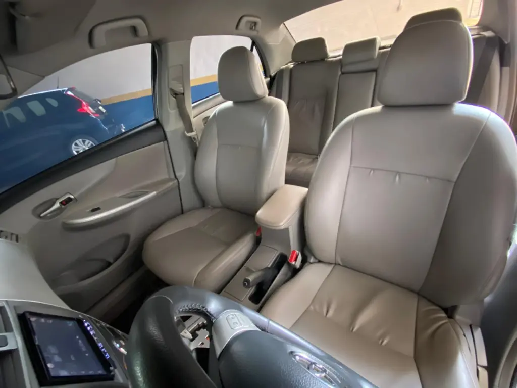 TOYOTA Corolla - Foto