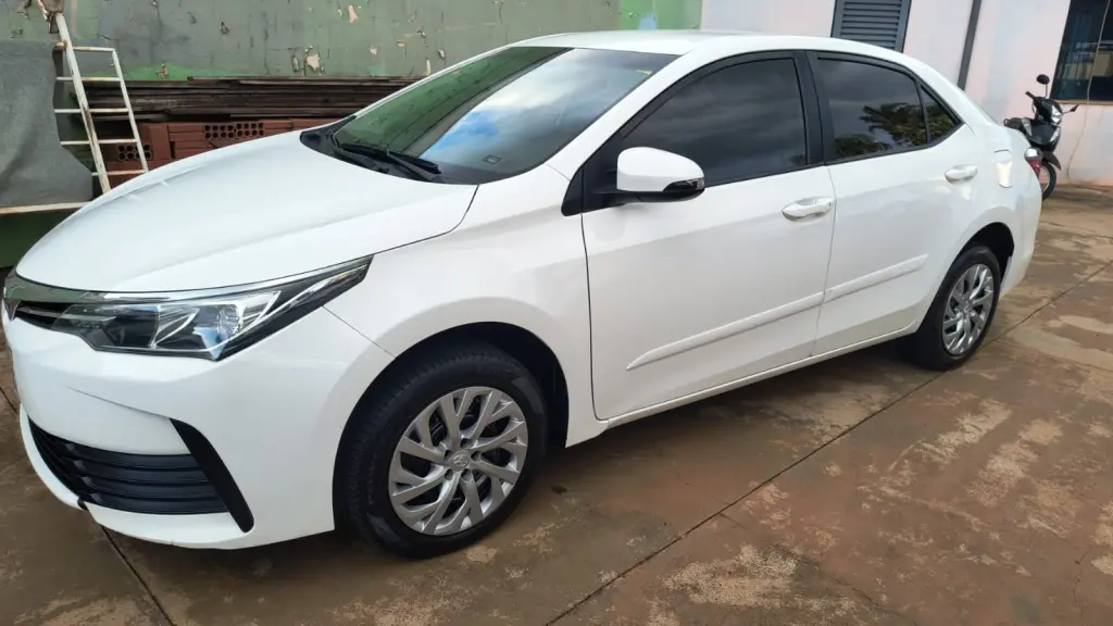 TOYOTA Corolla - Foto